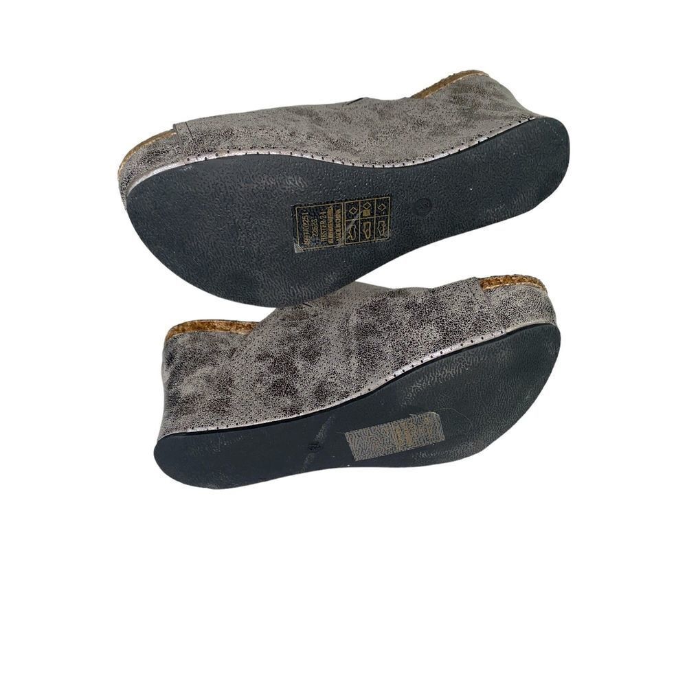 Pierre Dumas Platform Slide Sandal‎ Metallic Silver Size 7.5 Womens - Picture 2 of 7